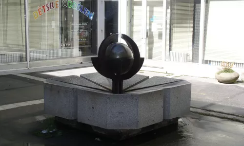 D187 Kašna v atriu polikliniky